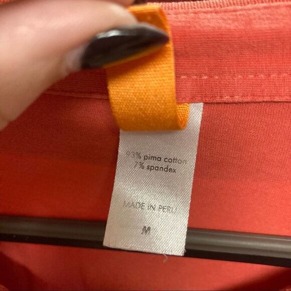 LUCY Activewear Tee Red Graphic Floral Medium - Picture 5 of 9